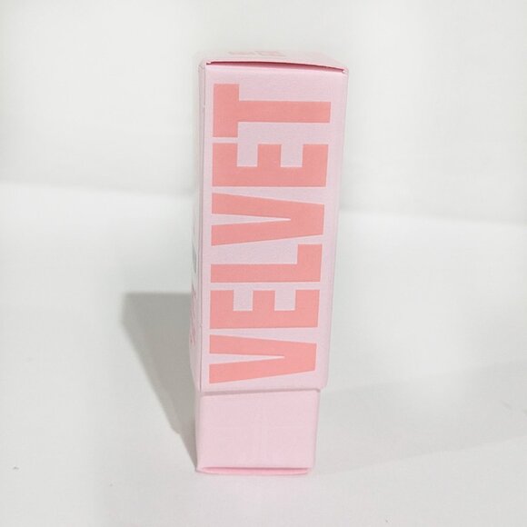 Jeffree Star Cosmetics Velvet Trap Lipstick - Red Affair - Picture 8 of 8